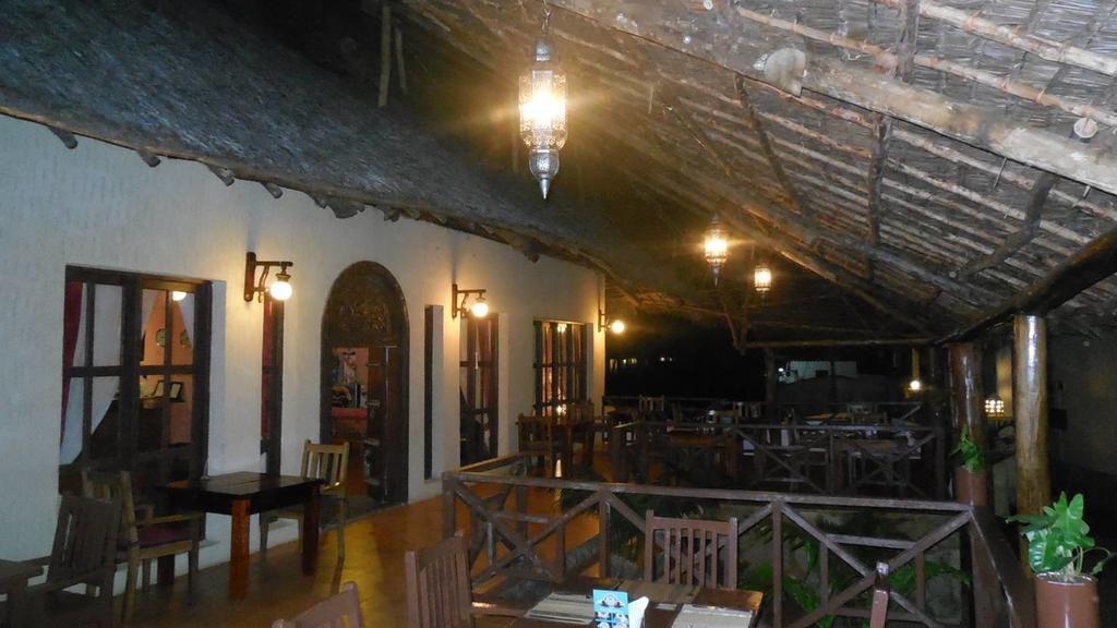 Arabian Nights Suites Hotel 帕杰 外观 照片