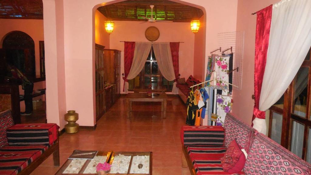 Arabian Nights Suites Hotel 帕杰 外观 照片